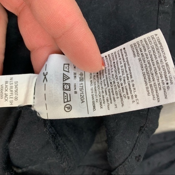 Old Navy Black Swiss Dot Ruffle Sleeve Blouse Size XXL Tall - Picture 11 of 11